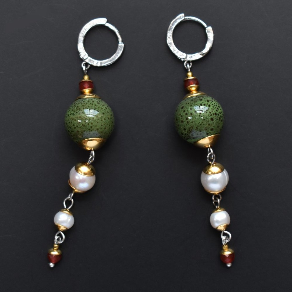Long massive earrings dangle, chunky bead boho earrings
